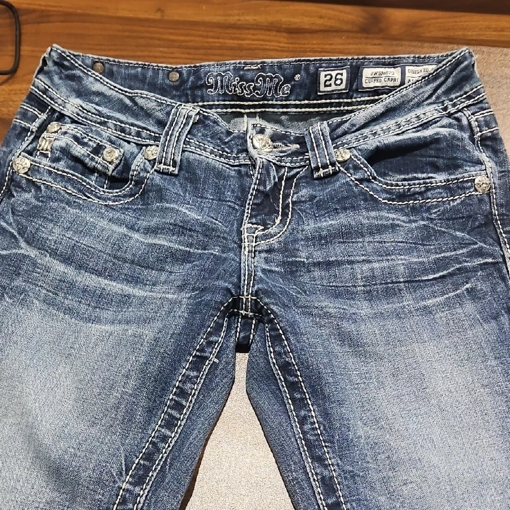 Miss Me Women's Dark Blue Cuffed Capri Jeans - Picture 1 of 11